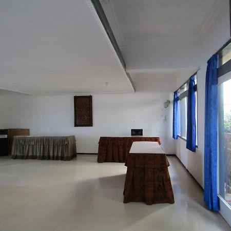 Hotel Pantes Саранган Екстериор снимка