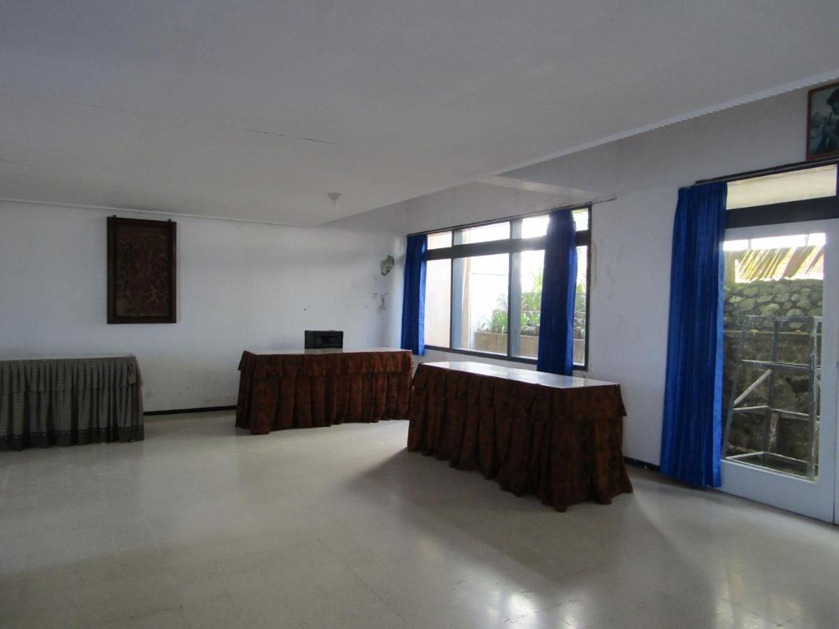 Hotel Pantes Саранган Екстериор снимка