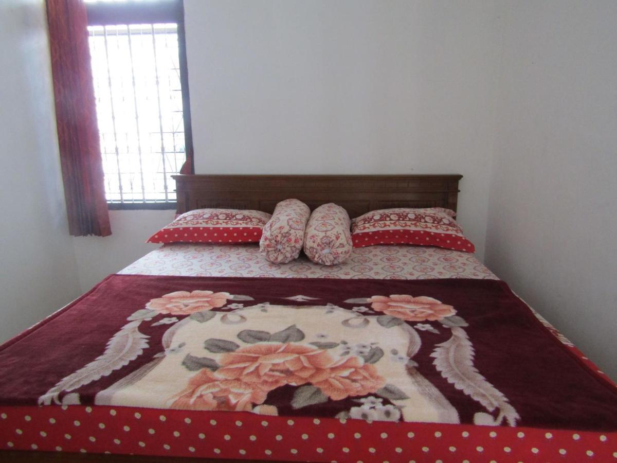 Hotel Pantes Саранган Екстериор снимка