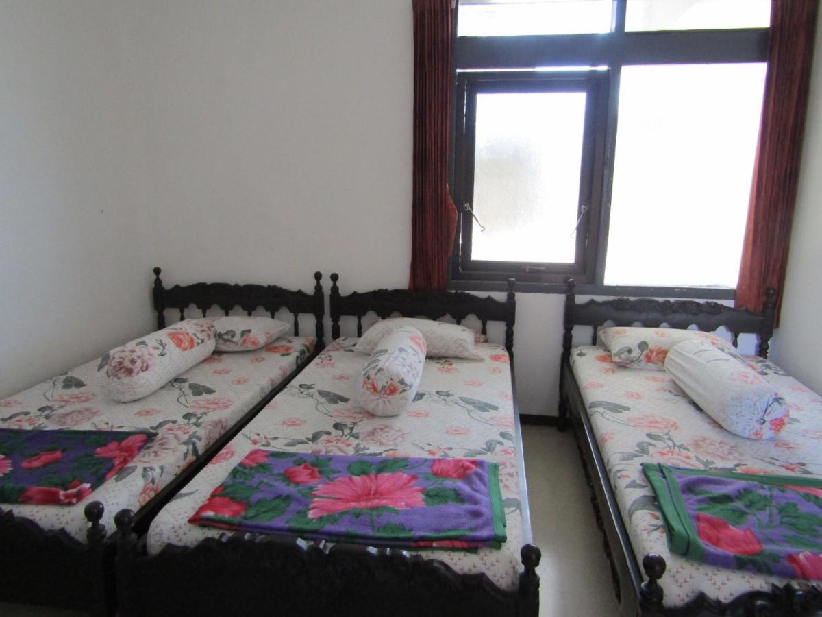 Hotel Pantes Саранган Екстериор снимка