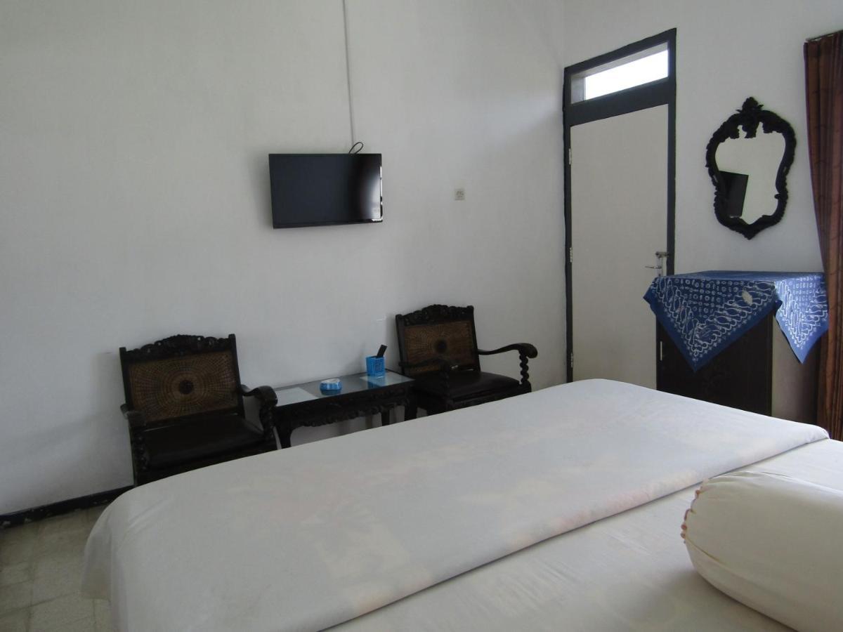 Hotel Pantes Саранган Екстериор снимка